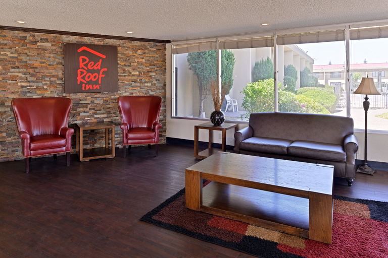 Public Area 3, Econo Lodge, Fresno