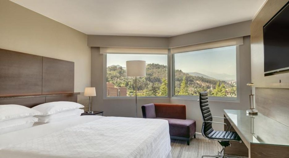 Bedroom 3, Sheraton Santiago & Convention Center, Santiago