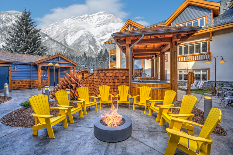 Sport & Beauty 2, Canalta Lodge Banff, Division No. 15