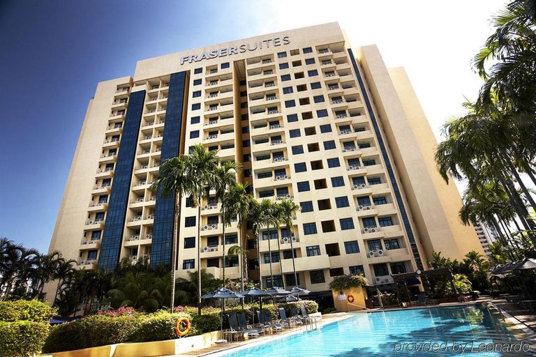 Frasers Suites Singapore, Singapore River