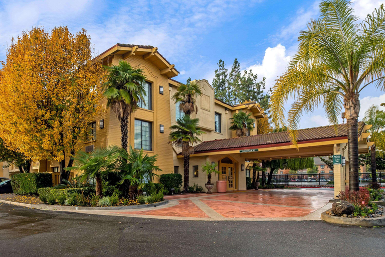 Exterior & Views 2, La Quinta Inn by Wyndham Stockton, San Joaquin
