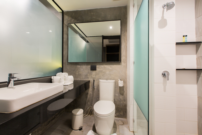 Bathroom 6