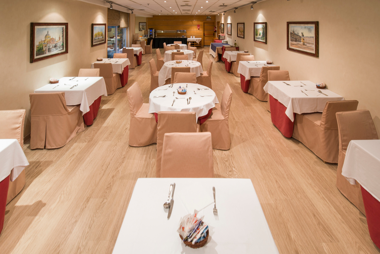 Food & Drinks 5, Infanta Mercedes, Madrid