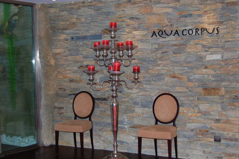 Public Area 4, H2otel Congress & Medical Spa, Covilhã