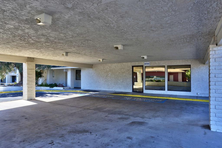 Others 5, Motel 6 Kingman, AZ - Route 66 West, Mohave