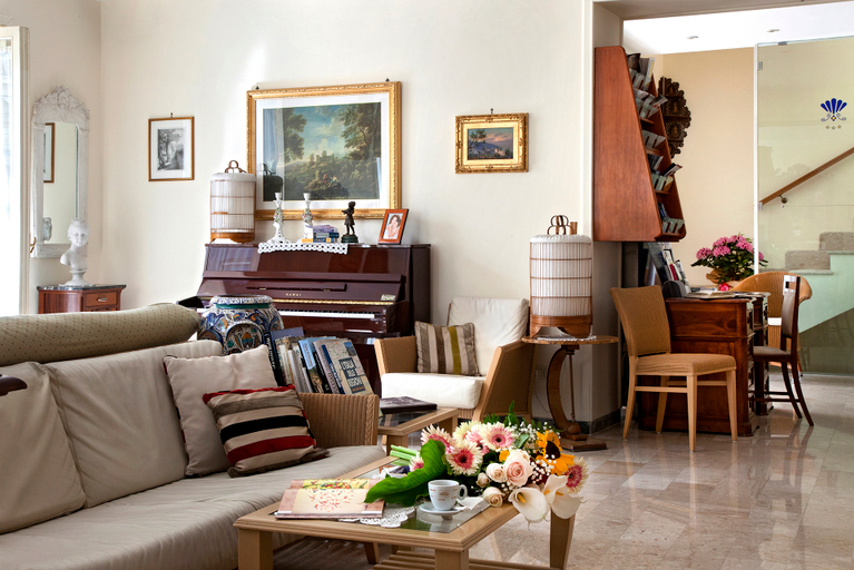 Public Area 3, Hotel del Corso, Napoli
