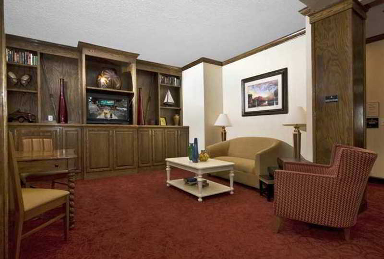 Hampton Inn & Suites Raleigh/Cary I-40 (PNC Arena), Wake