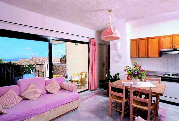 Others 4, Residence I Cormorani Alti, Olbia-Tempio