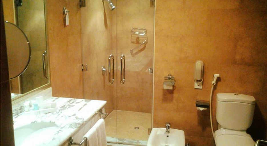 Bathroom 5, AMT Mena, Doha