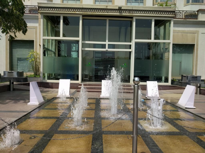 Exterior & Views 2, Lemon Tree Premier 2, Gurugram, Gurgaon