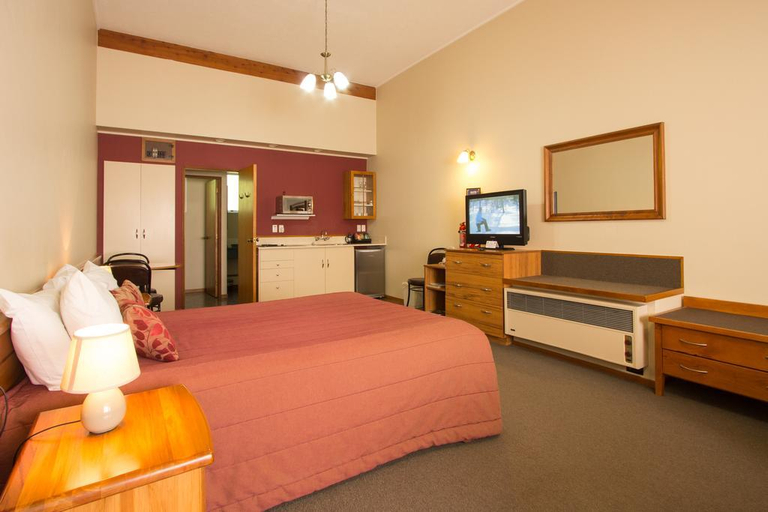 Bedroom 3, Balmoral Lodge Motel, Invercargill