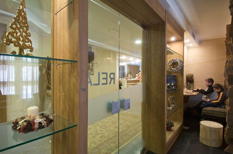Public Area 4, Hotel Chalet del Brenta, Trento