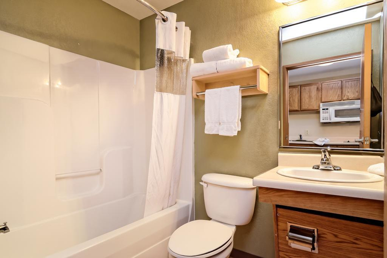 Bathroom 4, Hometowne Studios & Suites Bentonville, Benton