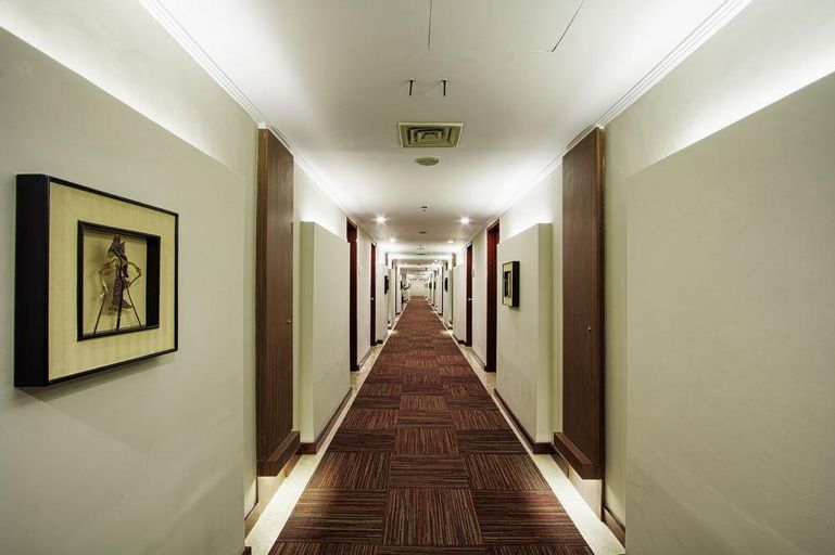 Sahid Surabaya, Surabaya