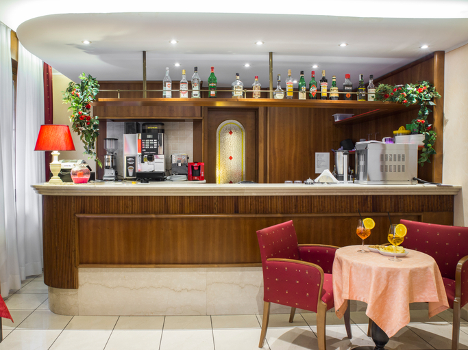 Public Area 3, Hotel Gardenia, Brescia