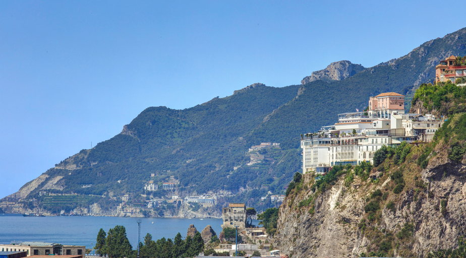 Exterior & Views 1, Lloyd's Baia, Salerno
