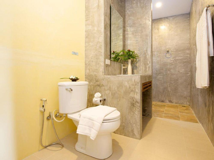 Bathroom 4, Ban's Diving Resort, Ko Phangan