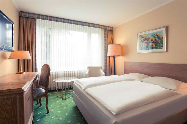 Bedroom 5, Hotel Krefelder Hof, Krefeld