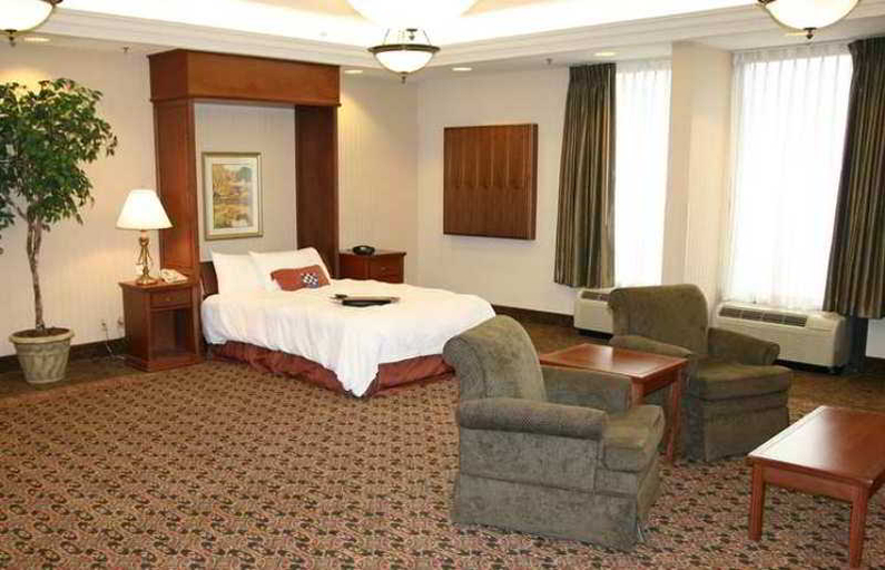 Public Area 2, Spark by Hilton St. Louis Southwest, Saint Louis