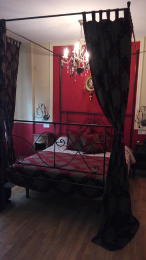 Bedroom 3, Los Braseros, Burgos