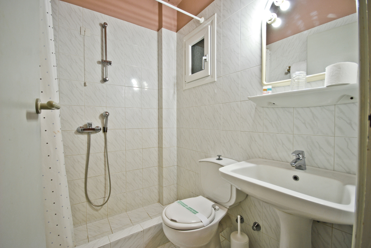 Bathroom 5, Coronis Hotel, South Aegean