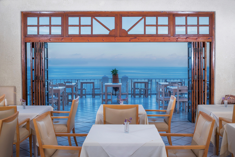 Food & Drinks 5, Cavos Bay Hotel, North Aegean