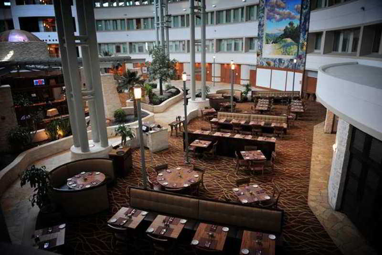 Public Area 2, Hilton Austin Airport, Travis