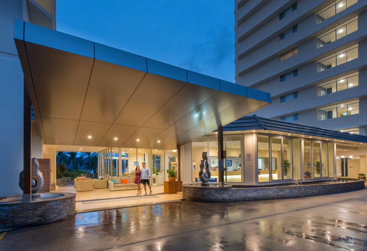Exterior & Views 2, Whitsunday Apartments Hamilton Island, Whitsunday