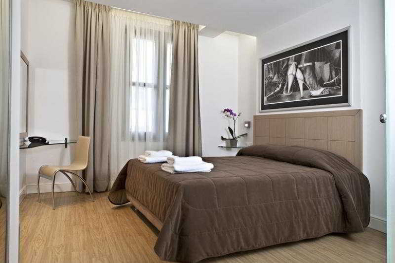 Bedroom 5, Chic Hotel, Attica