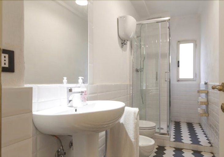 Bathroom 4, Camere La Carbonaia, Siena