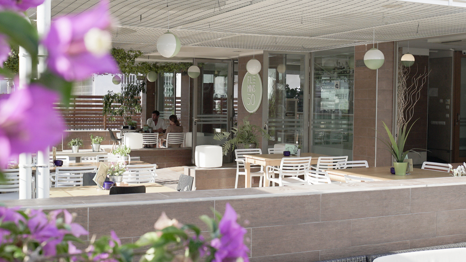 Food & Drinks 5, Fleming 50 Apartments, Baleares
