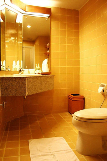 Bathroom 4, Gerard Habitat Hotel, Muang Chiang Mai