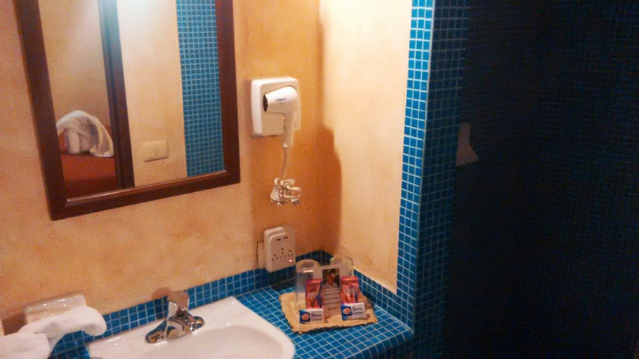 Bathroom, Hotel Barrio Latino, Cozumel