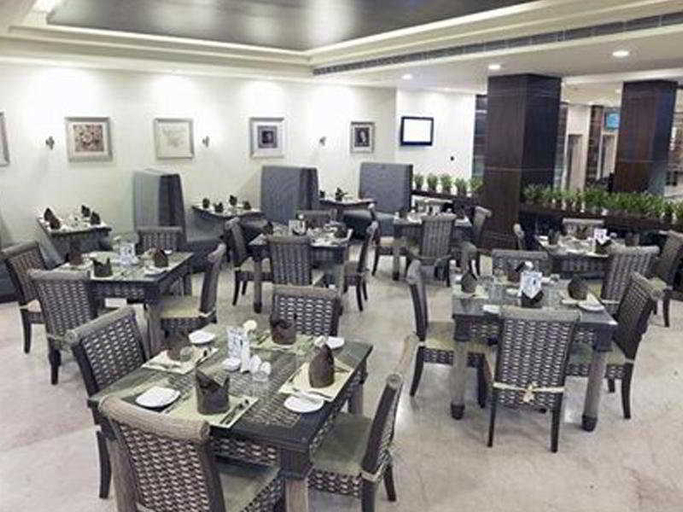 Food & Drinks, Gokulam Park Sabari OMR Hotel, Kancheepuram