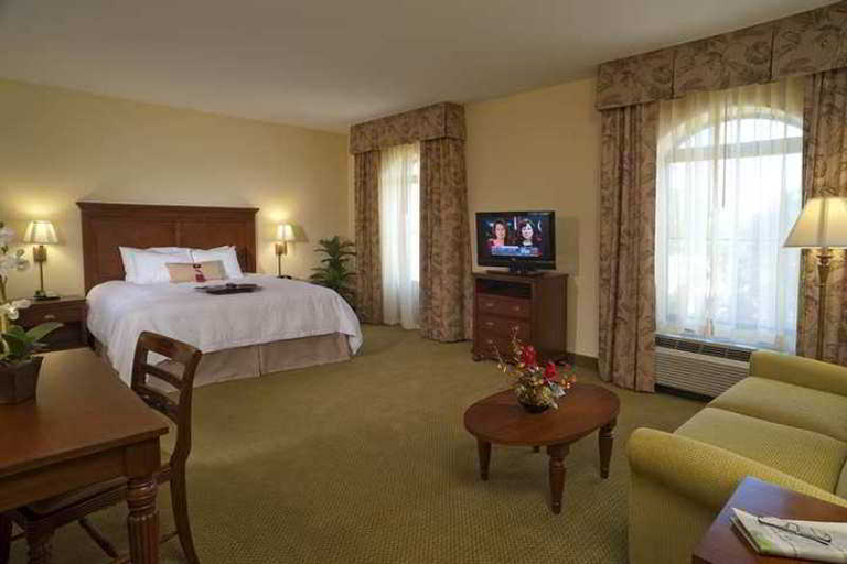 Bedroom 4, Hampton Inn&Suites North Charleston-University, Charleston