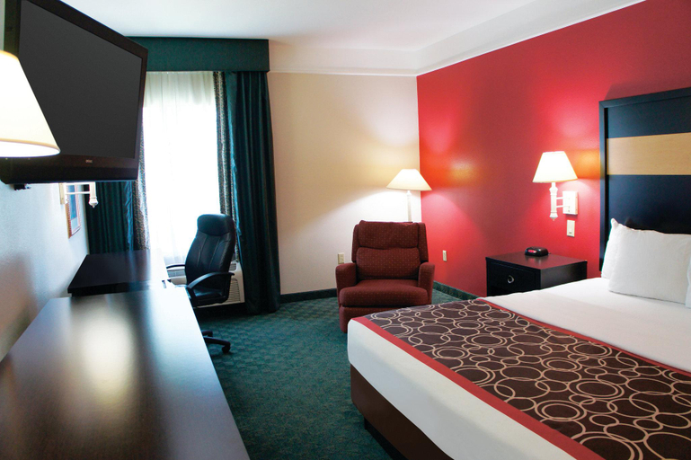 Bedroom 3, Sonesta Essential North Houston, Houston