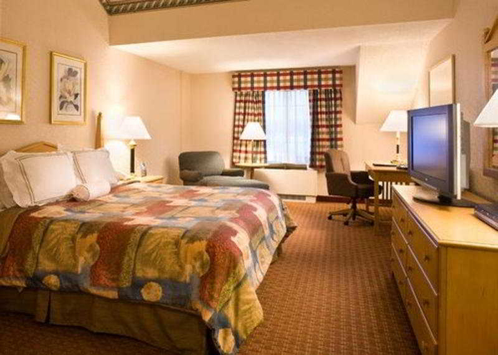 Bedroom 3, North Conway Grand, Carroll