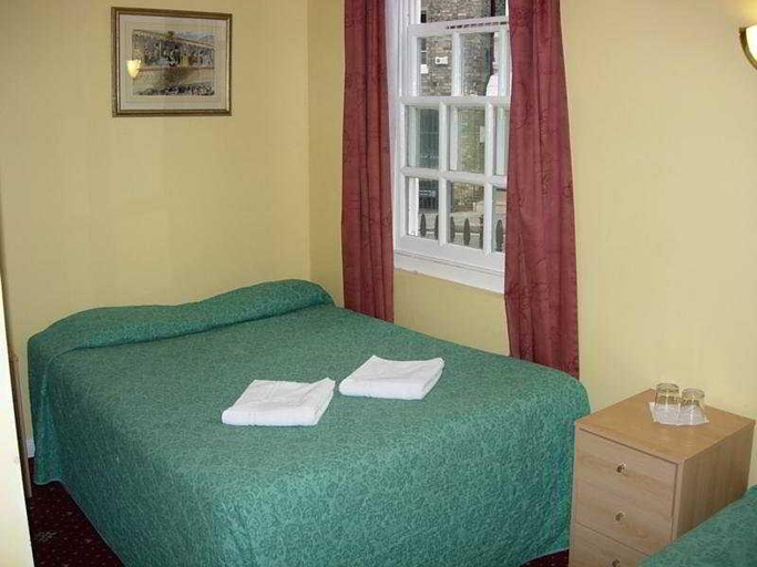 Bedroom 4, Enrico Hotel, London