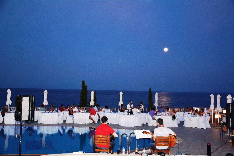 Food & Drinks, Regina dell Acqua Resort, Ionian Islands