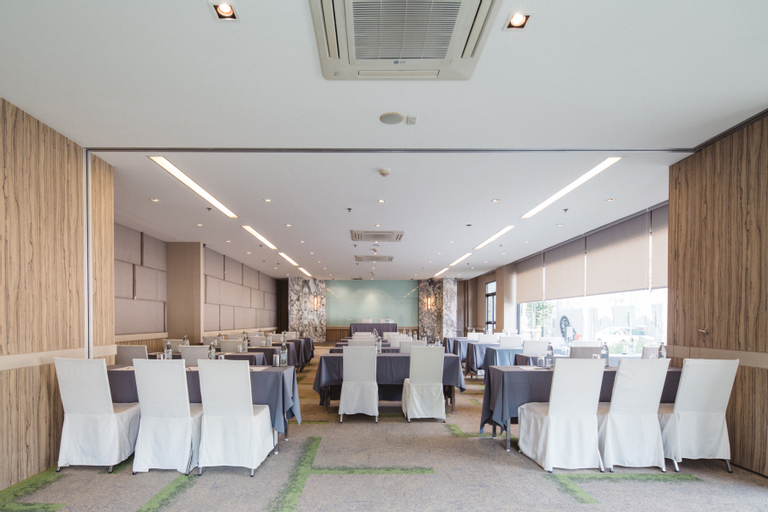 Business Facilities