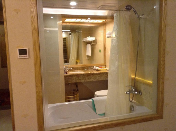 Bathroom 3, Luohu, Shenzhen
