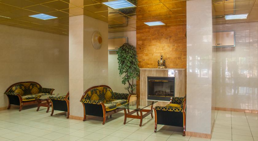 Hotel Mir, Kharkivs'ka