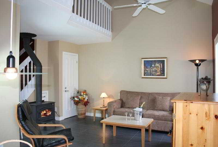 Bedroom 5, Hebergement Mont Sainte Anne Condos, La Côte-de-Beaupré