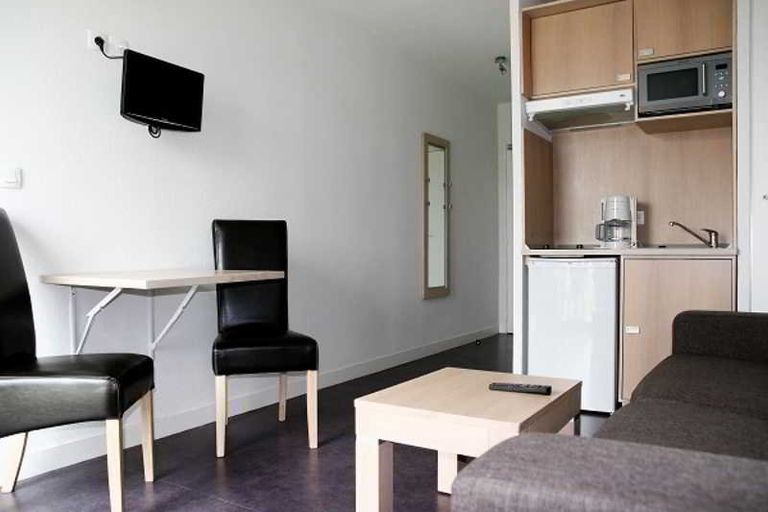 Bedroom 3, Gold Beach Hotel & Residence, Calvados