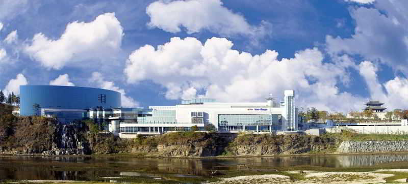 Hotel Inter Burgo, Dong