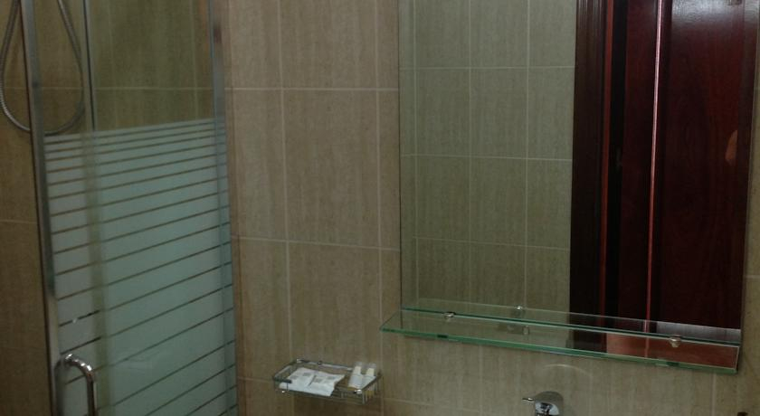 Bathroom 4, Arvi, Durrësit