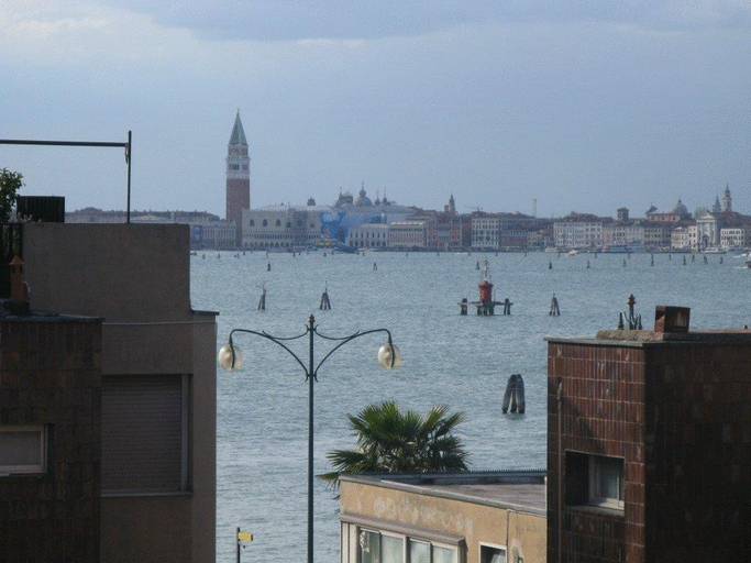 Exterior & Views 2, Hotel Meliá Venezia Lido, Venezia