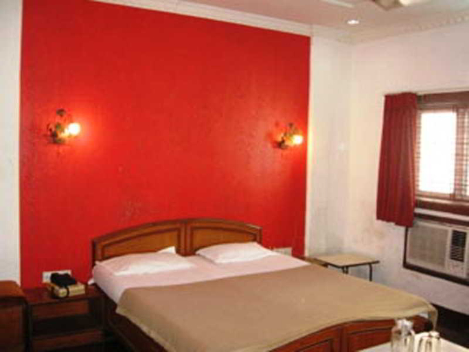 Bedroom 5, Sealord, Mumbai City