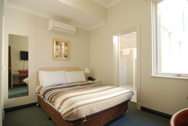 Bedroom 2, Brunswick Tower Hotel, Melbourne