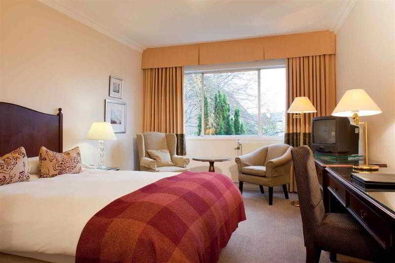 Bedroom 3, The White Horse, Surrey